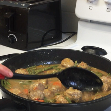 Dîner préparé par notre chef cuisinier pour le groupe de six enfants.